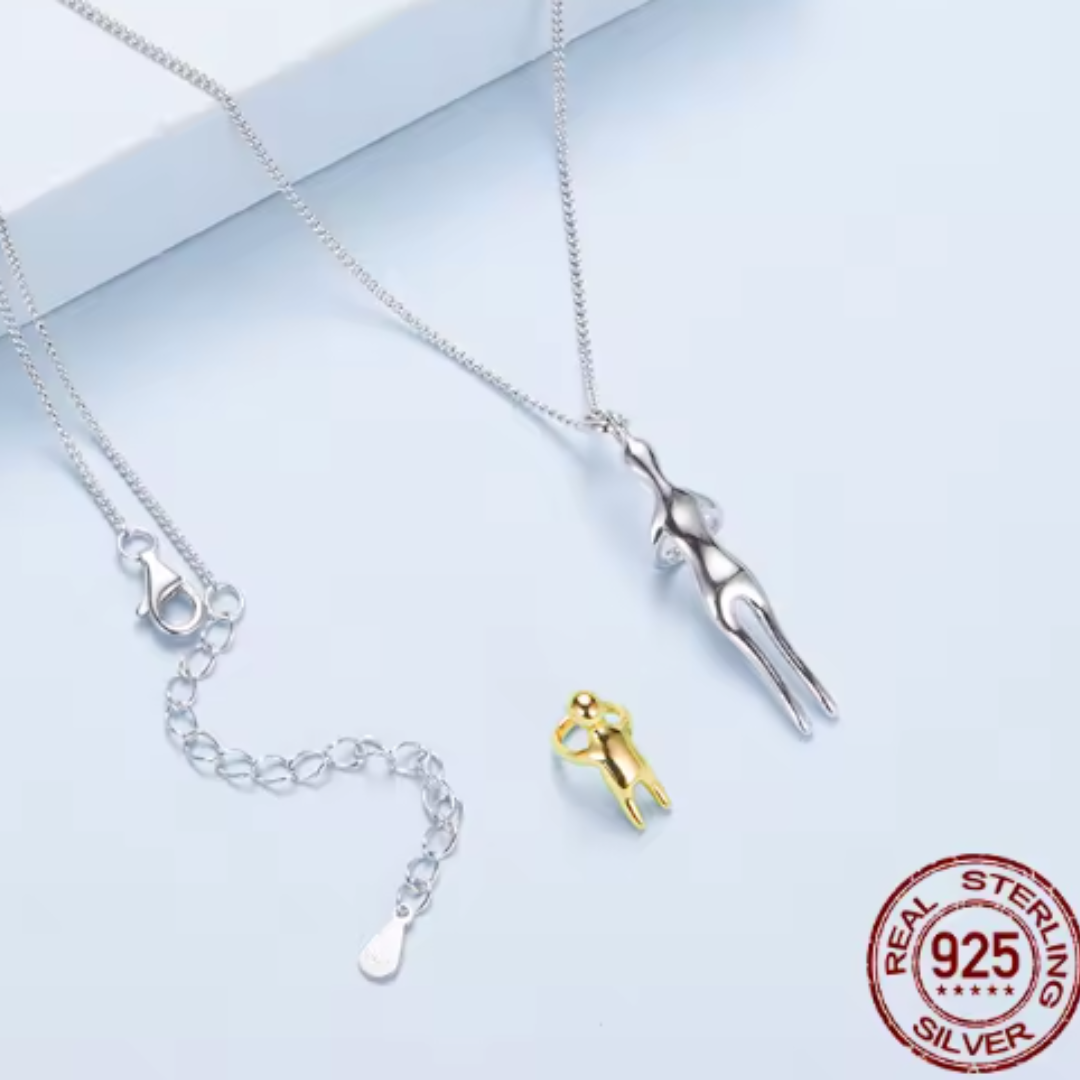 Colgante abrazo eterno